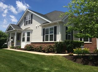 1012 Riviera Dr, Elgin, IL 60124