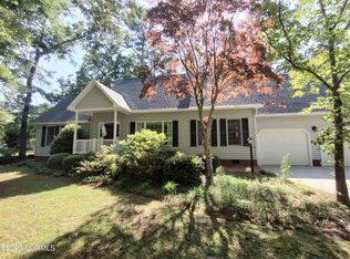 104 Drummond Pl, New Bern, NC 28562