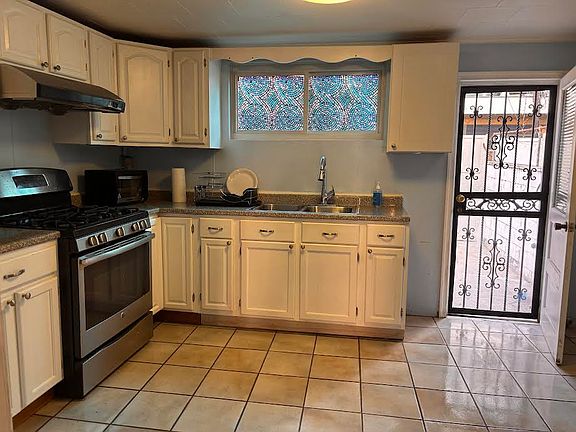 3rd kitchen photo