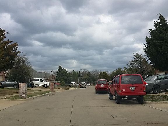 4th image of 746 Fairview Ave