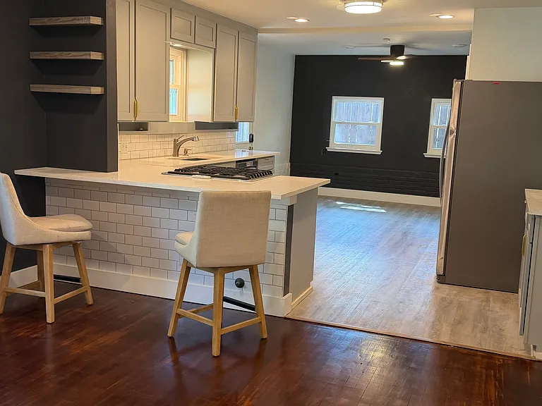 6128 Hollis Ave — Photo 9