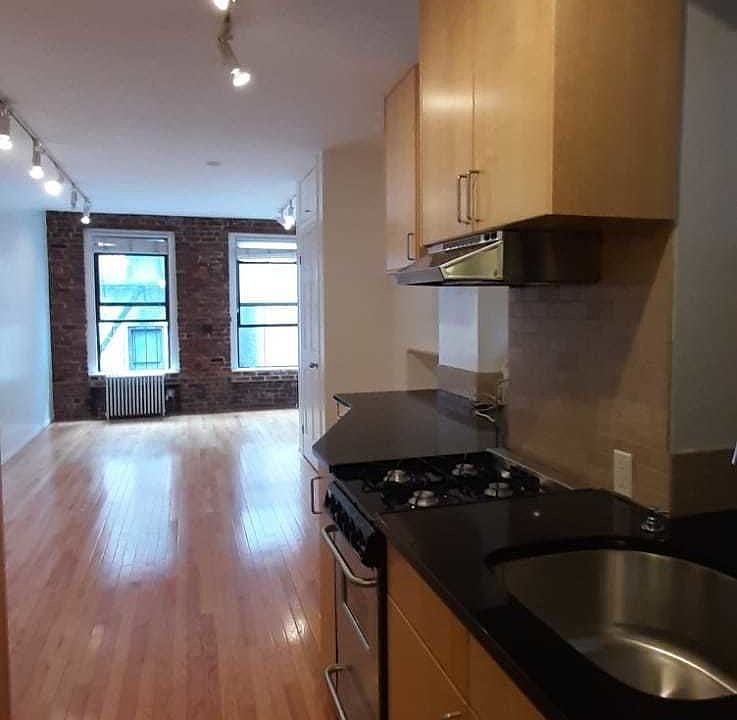 1st image of 52 Macdougal St APT 4D