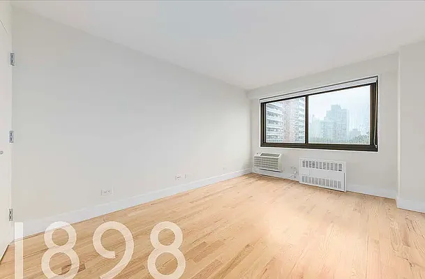 Rented by A&E Real Estate Management | media 5