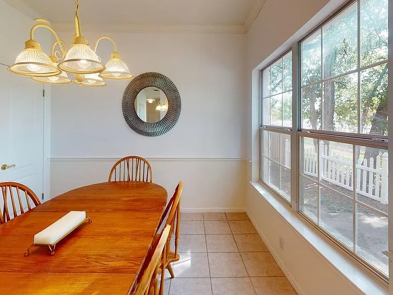 403 Maple Run — Photo 16