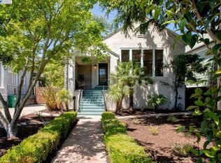 1207 Regent St, Alameda, CA 94501