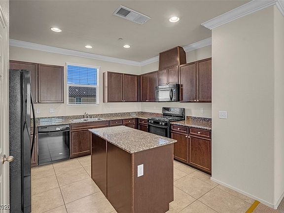 2nd image of 4603 Woolcomber St