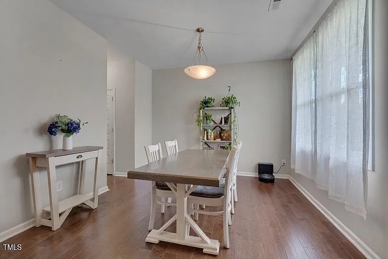 514 Jerome Rd — Photo 5