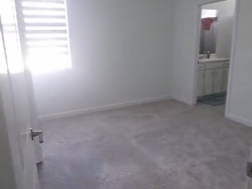 1st image of 4620 Hollister Ave