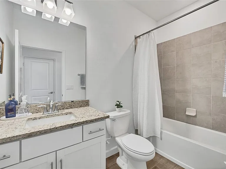 15716 Barefoot Beach Dr — Photo 13