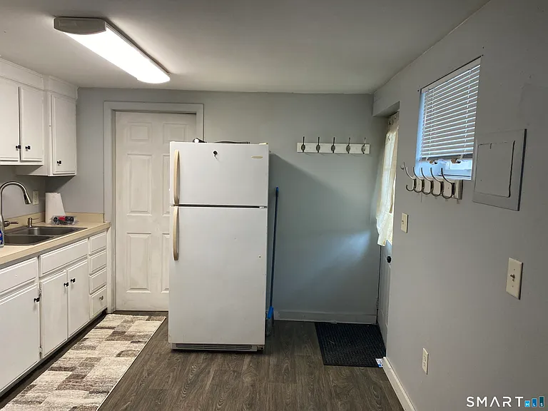 85 Boston Post Rd — Photo 4