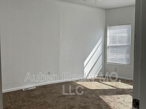 5th image of 3242 Brooklyn Ave