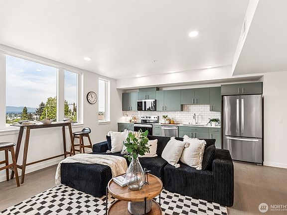 2nd image of 5819 Phinney Avenue N #505