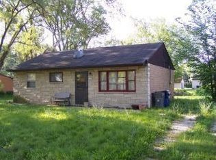 1203 E Connie Ln, Oak Creek, WI 53154