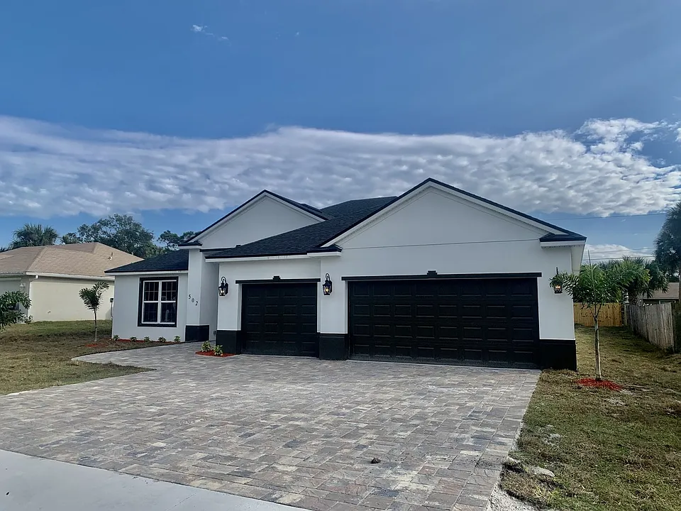 502 Americana Blvd NE
