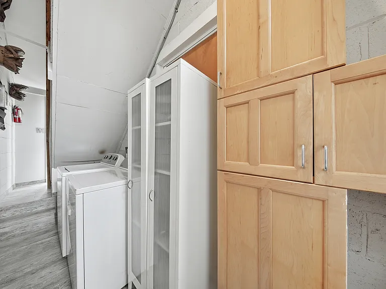 34 Main St #4 — Photo 9