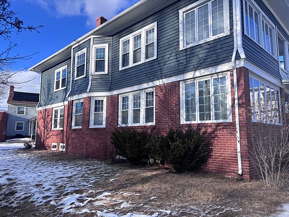 3rd image of 109 Sefton Dr #1