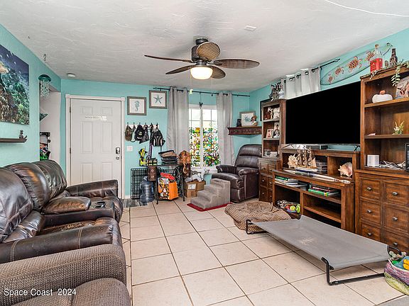 4th image of 6165 85th St