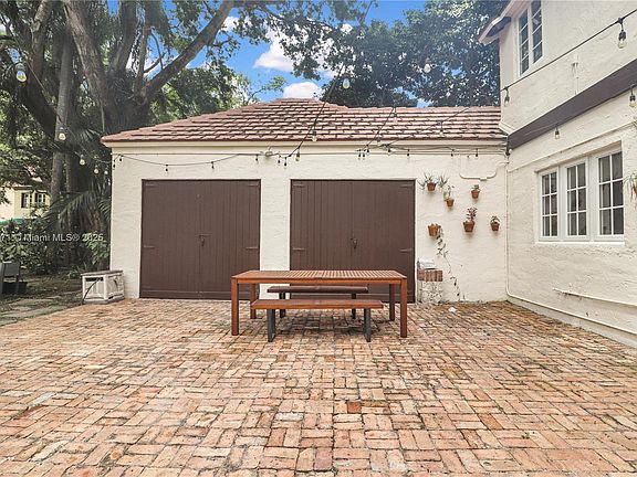 4th image of 508 Caligula Ave