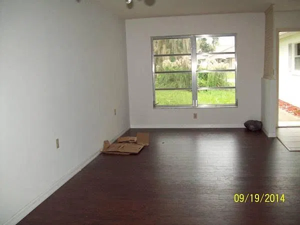 2 bed, 1287 sqft, $1,665 — Photo 2