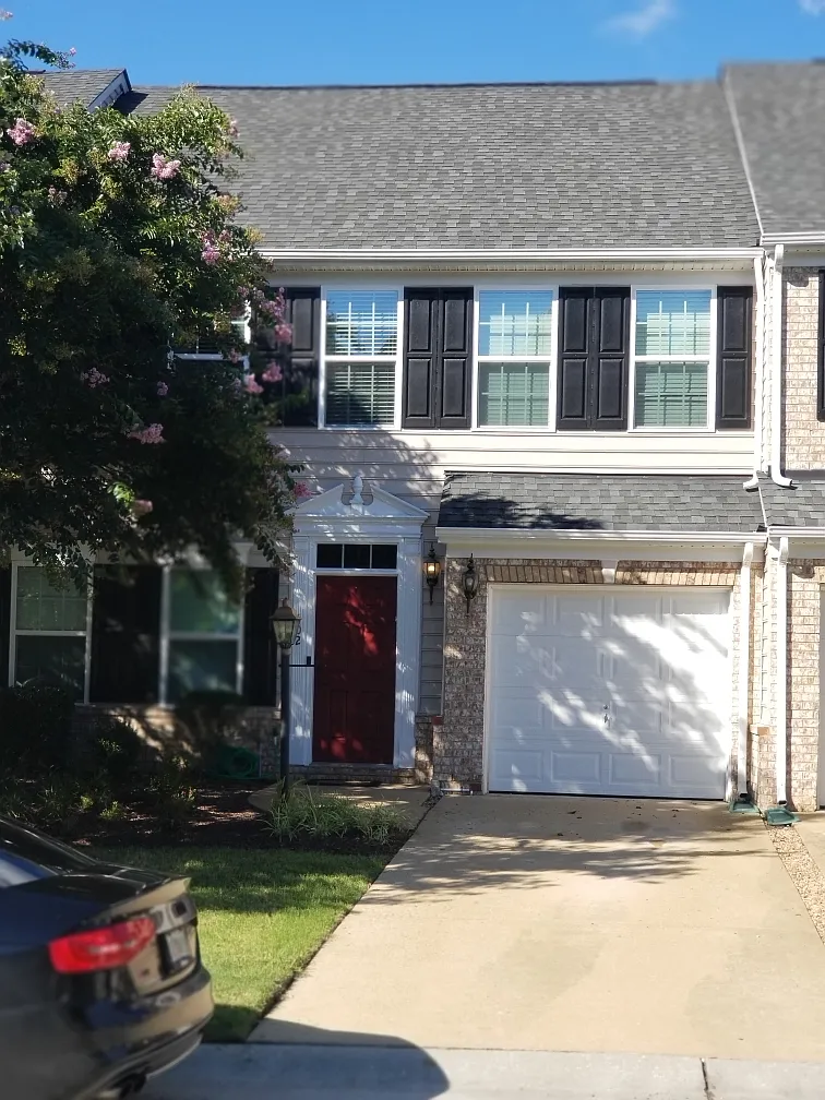 3 bed, 2.5 bath, 1811 sqft, $2,600 — Photo 1