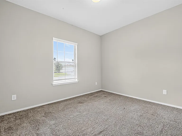 2330 Georgina Falls Dr — Photo 12