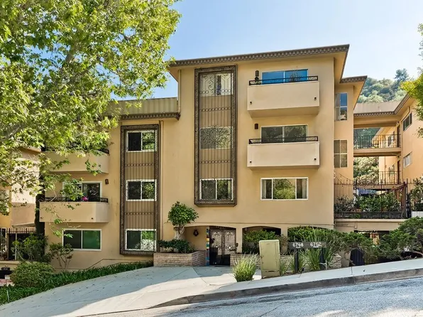 6752 Hillpark Dr APT 401, Los Angeles, CA 90068