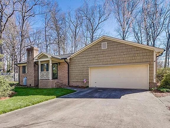 3rd image of 801 Overbrook Dr