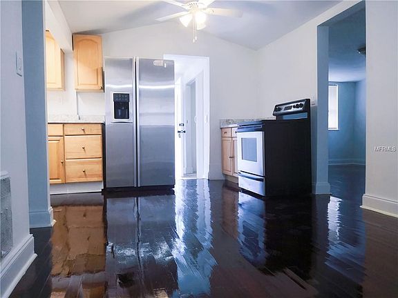 5th image of 8307 N Greenwood Ave