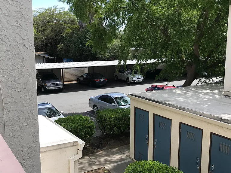 2600 Laguna Cir #E — Photo 26