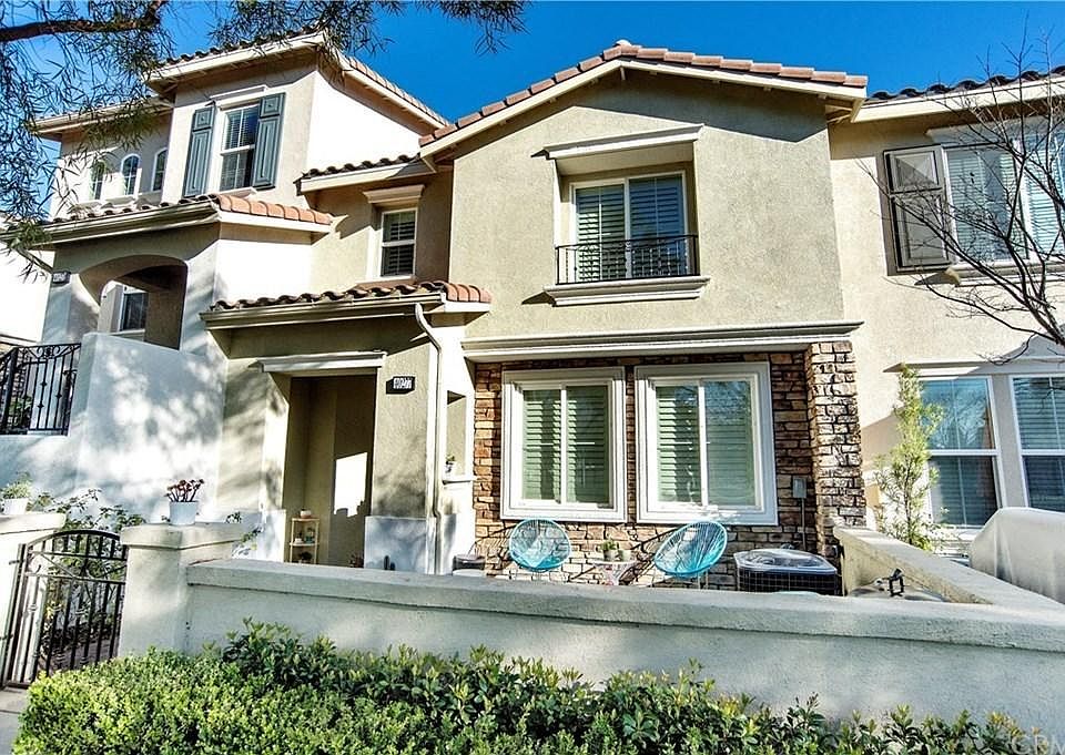 1st image of 40277 Rosewell Ct