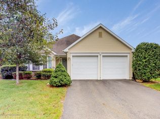 56 Ivy Hill Rd, Lakewood, NJ 08701