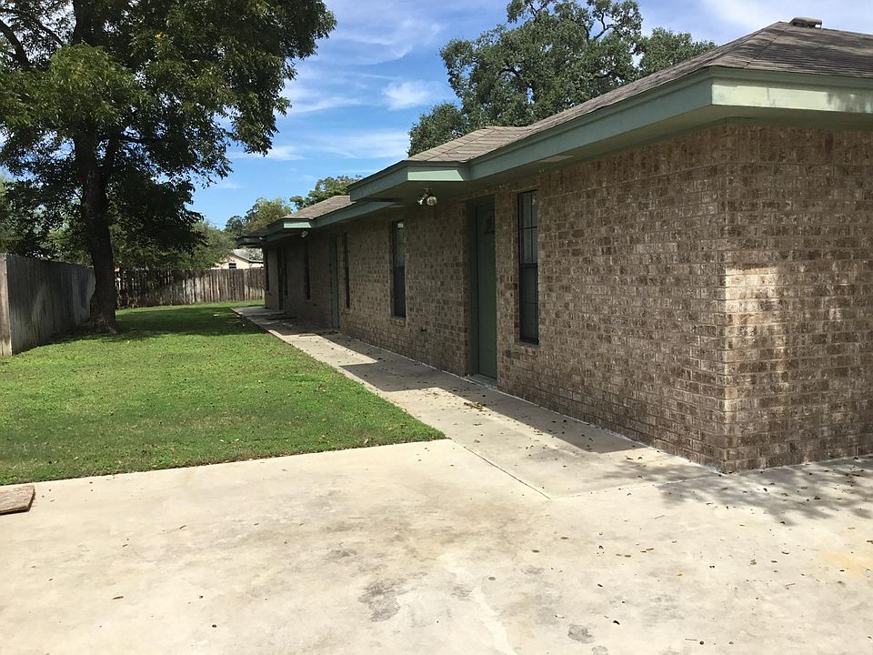 2nd image of 304 Franklin Blvd Unit A