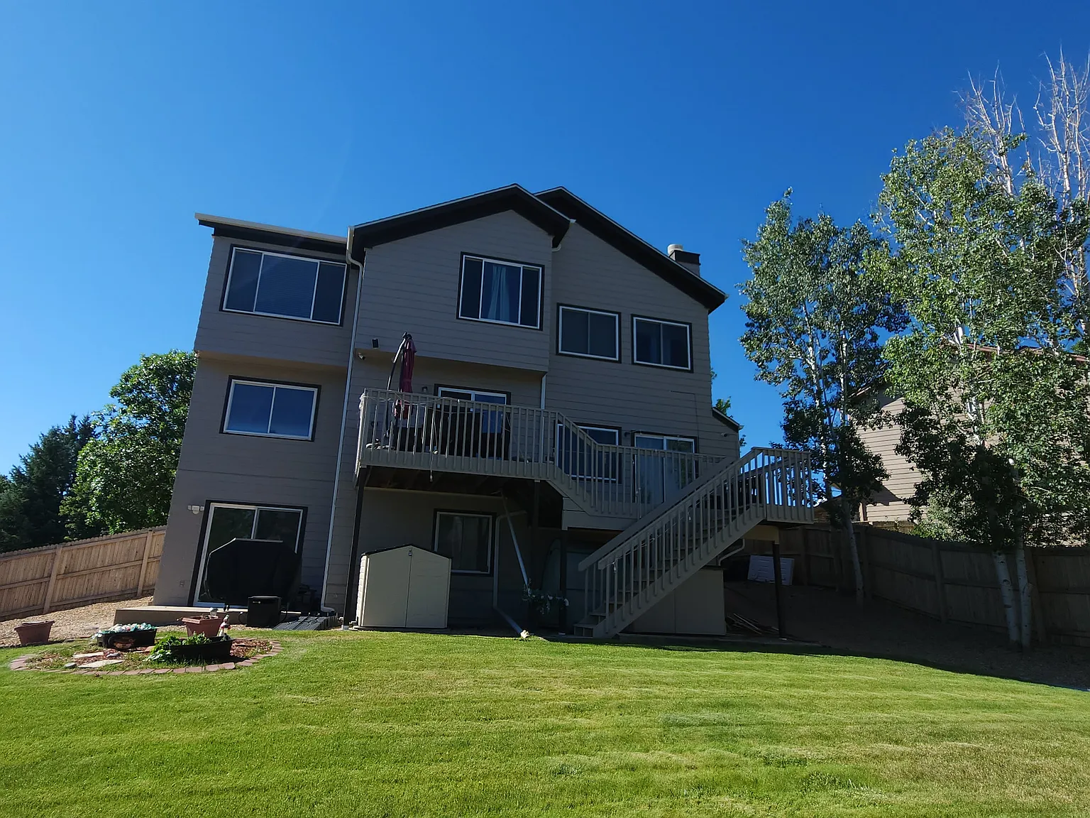 6 bed, 3.5 bath, 2875 sqft, $3,300 — Photo 4