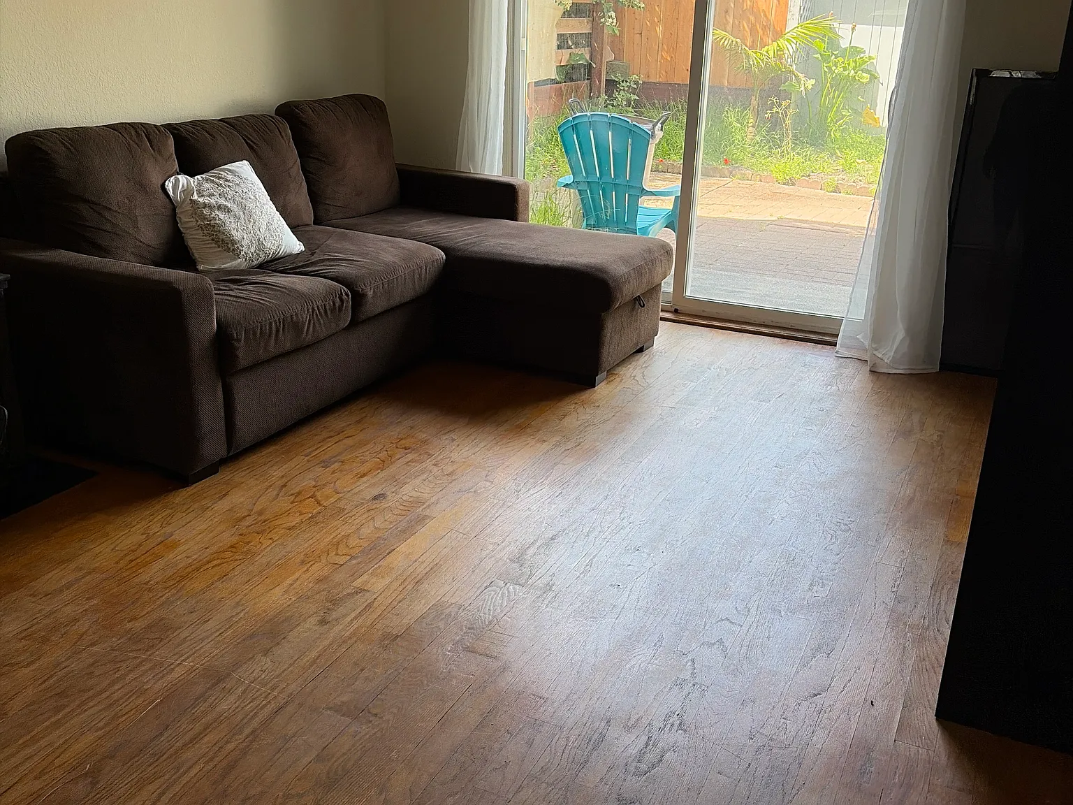 2 bed, 993 sqft, $2,000 — Photo 4