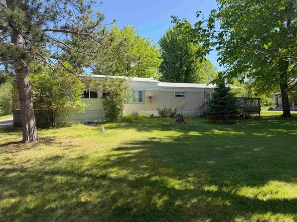 134 Fox Ave, Oxford, WI 53952