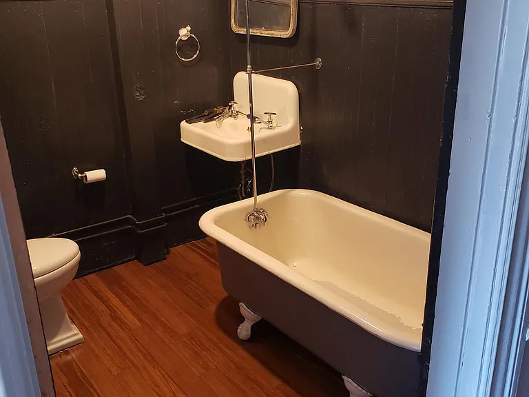 5304 Butler St #3 — Photo 5