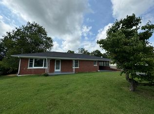 114 Hill N Dale Dr, Lancaster, KY 40444