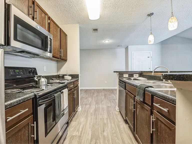 Magnolia Terrace — Photo 10