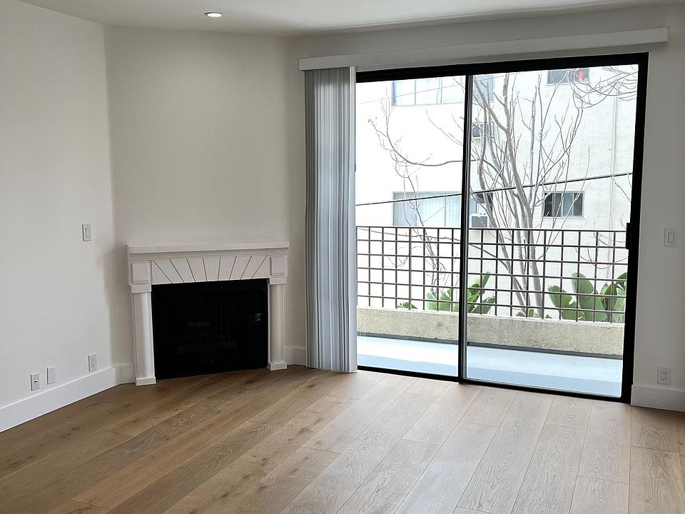 1st image of 1115 Larrabee St