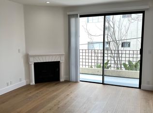 1115 Larrabee St, West Hollywood, CA 90069