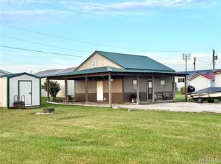 41961 Pleasant Cove Pl, Perry, MO 63462