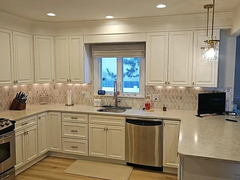 107 S Dover Ave — Photo 26
