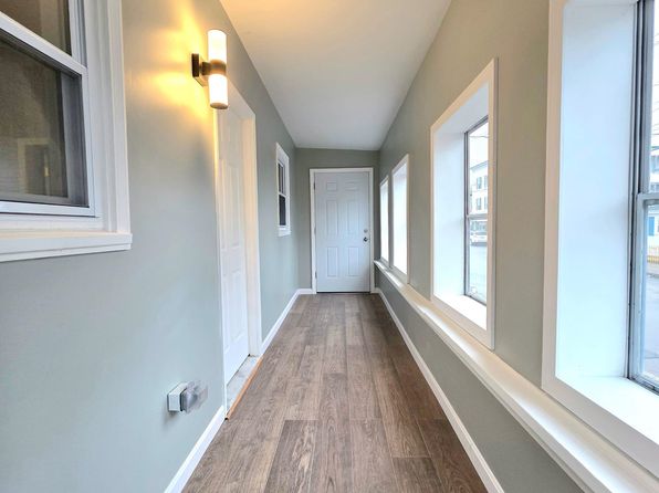 manchester-new-hampshire-95346584 picture