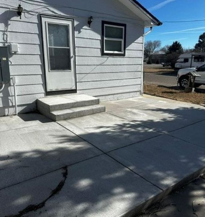 1st image of 202 N Lincoln Ave