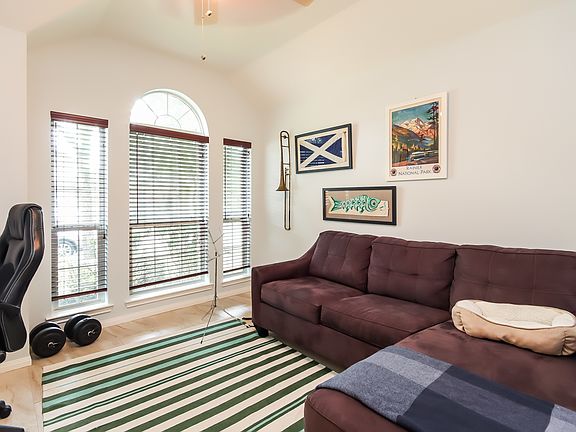 4th image of 1626 Brady Creek Ln