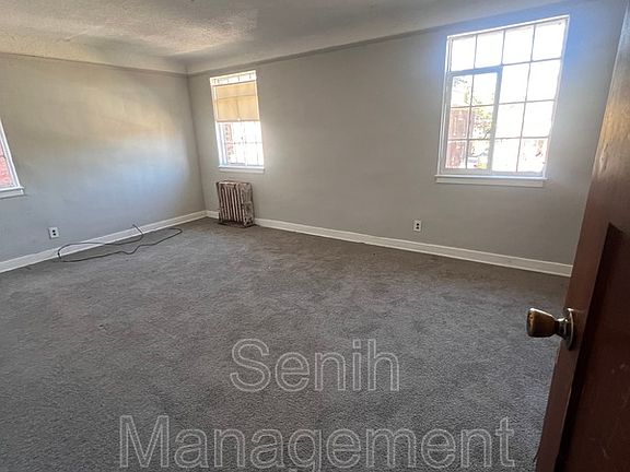3rd image of 4203 Tyler St