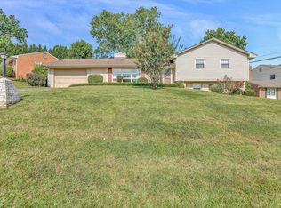 3203 Longhorn Rd, Roanoke, VA 24018