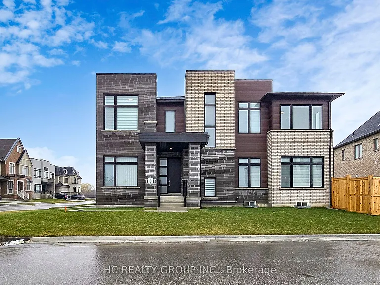 20 Harold Humphrey St — Photo 2
