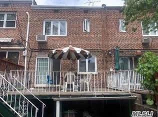 67-32 Eliot Ave, Middle Village, NY 11379