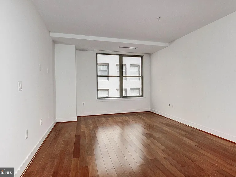 2425 NW #L — Photo 5